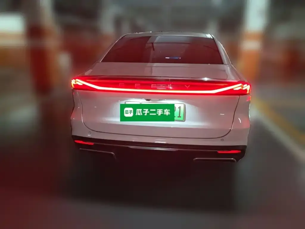 Geely Galaxy L6 — фото 5