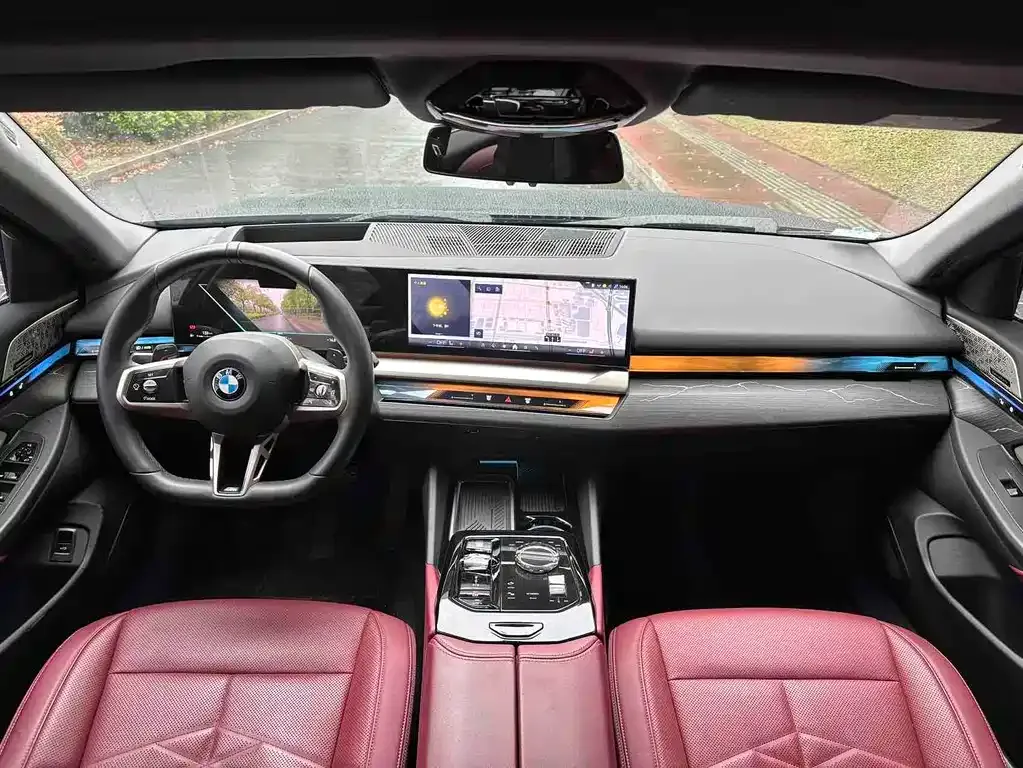 BMW 5 Series — фото 4