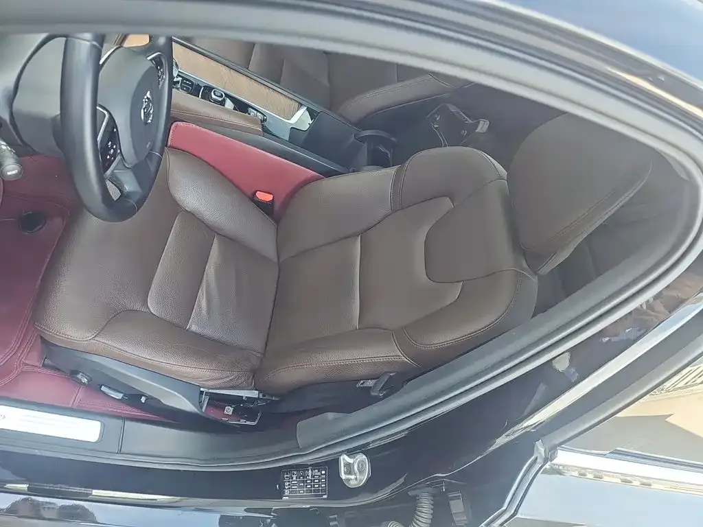 Volvo S90 — фото 9