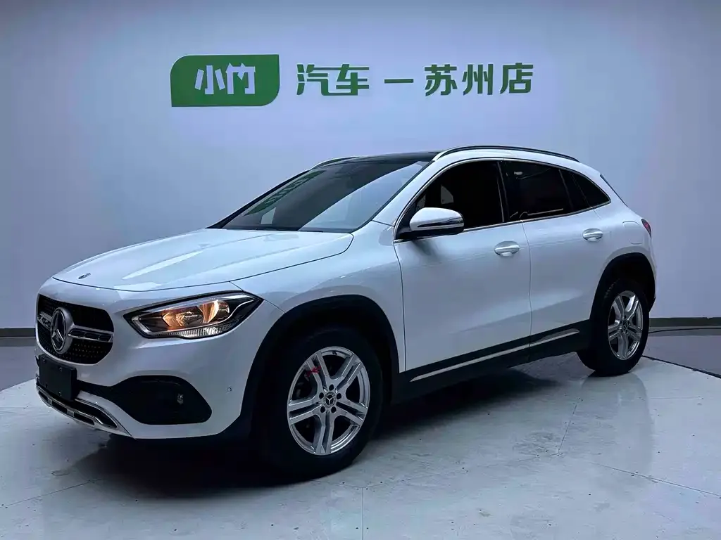 Mercedes-Benz GLA — фото 1