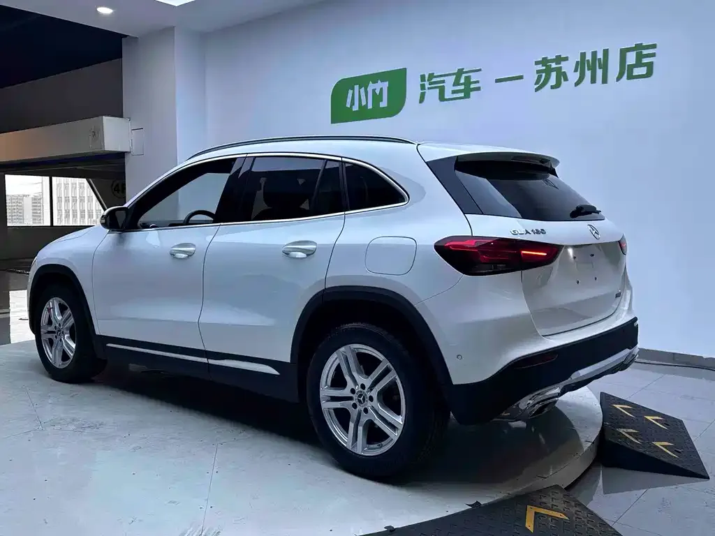 Mercedes-Benz GLA — фото 7