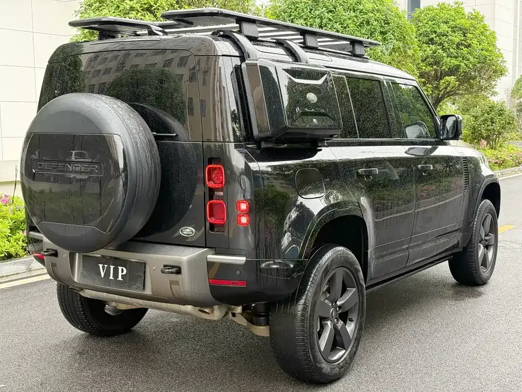 Land Rover Defender — фото 6