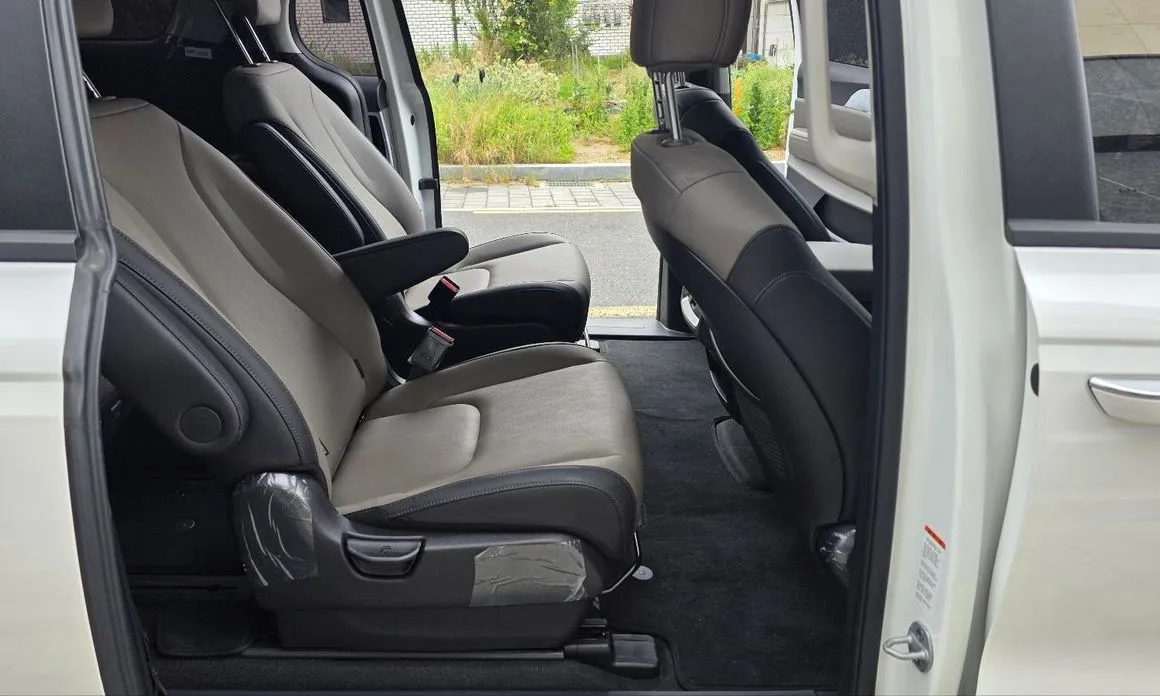 Kia Carnival — фото 10