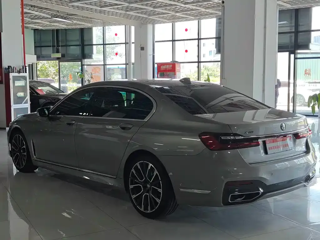 BMW 7 Series 2022 из CN, фото 6