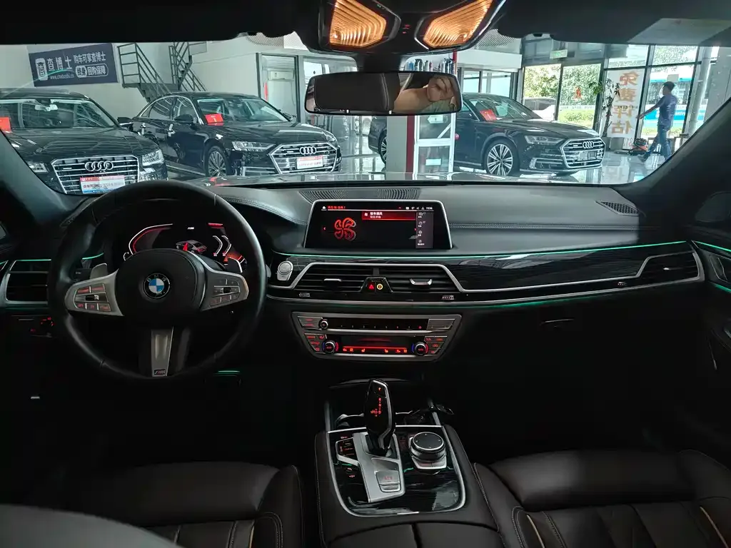 BMW 7 Series 2022 из CN, фото 8