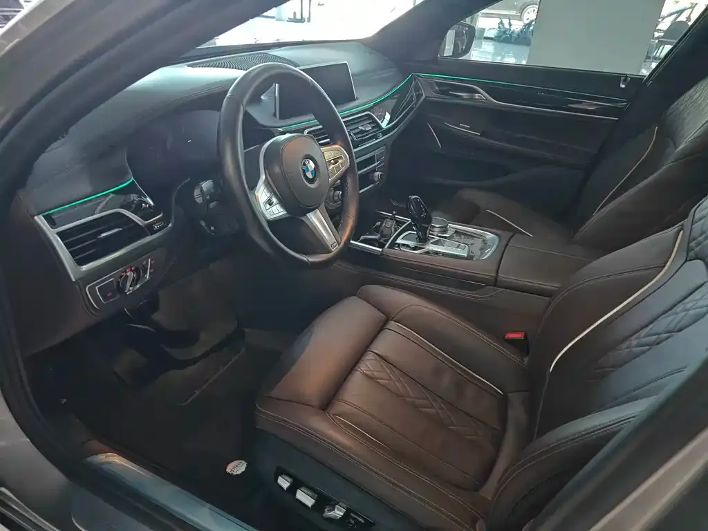 BMW 7 Series 2022 из CN, фото 3
