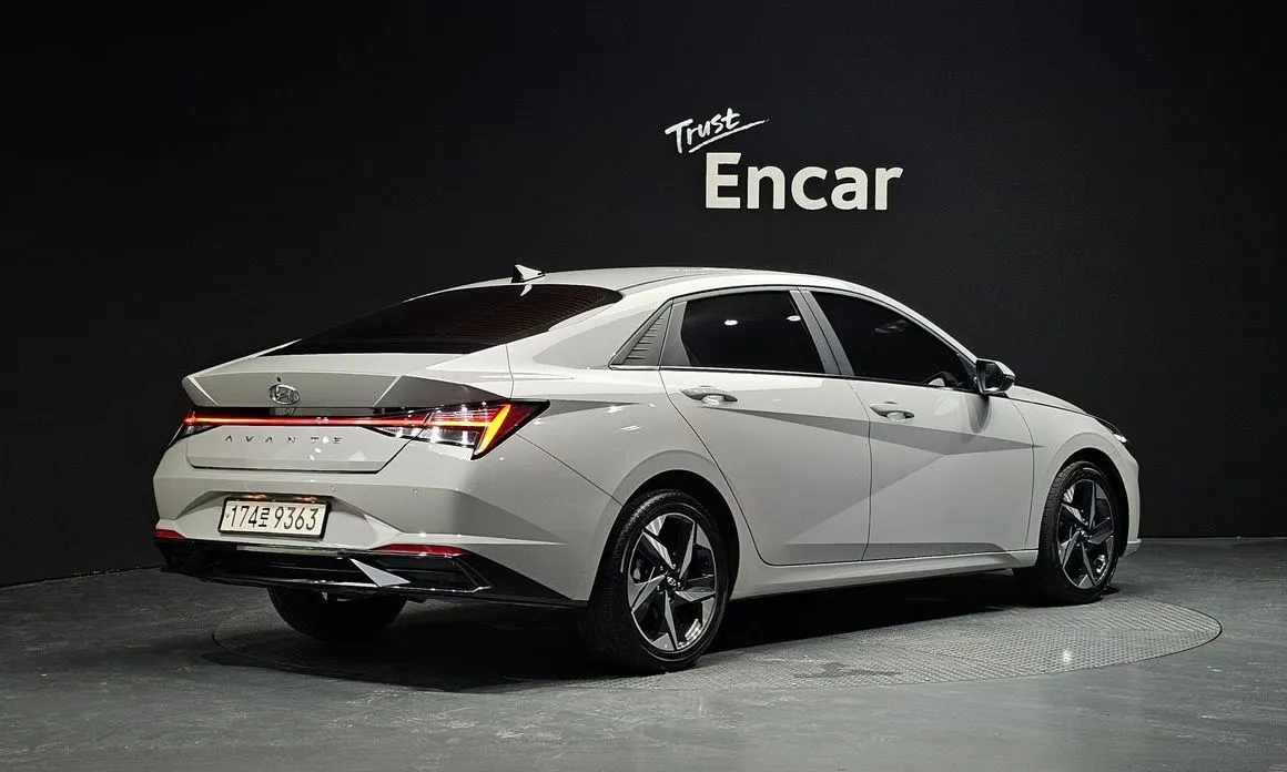 Hyundai AVANTE — фото 4