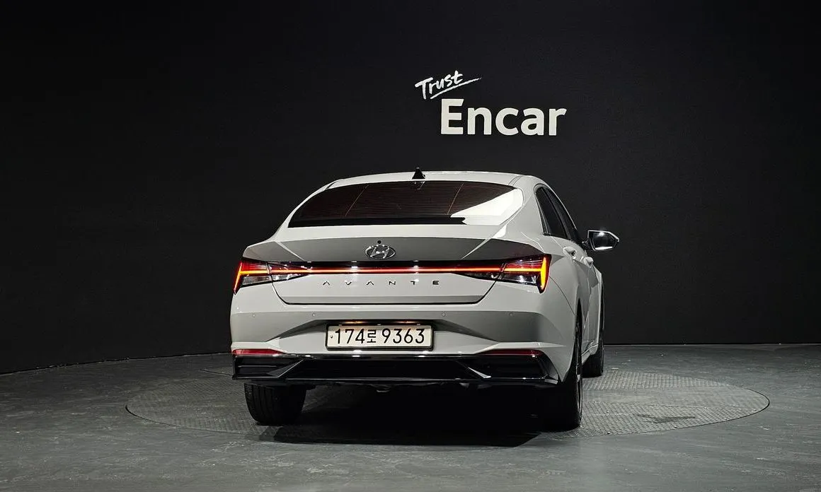 Hyundai AVANTE — фото 3