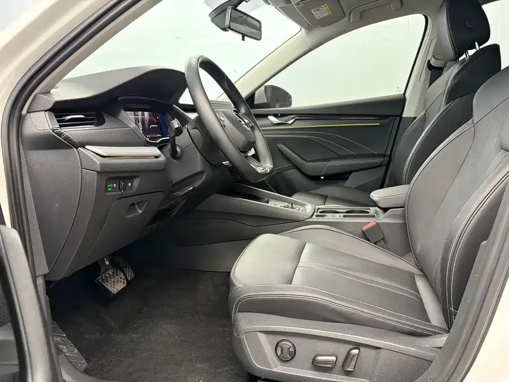 Skoda Octavia — фото 4