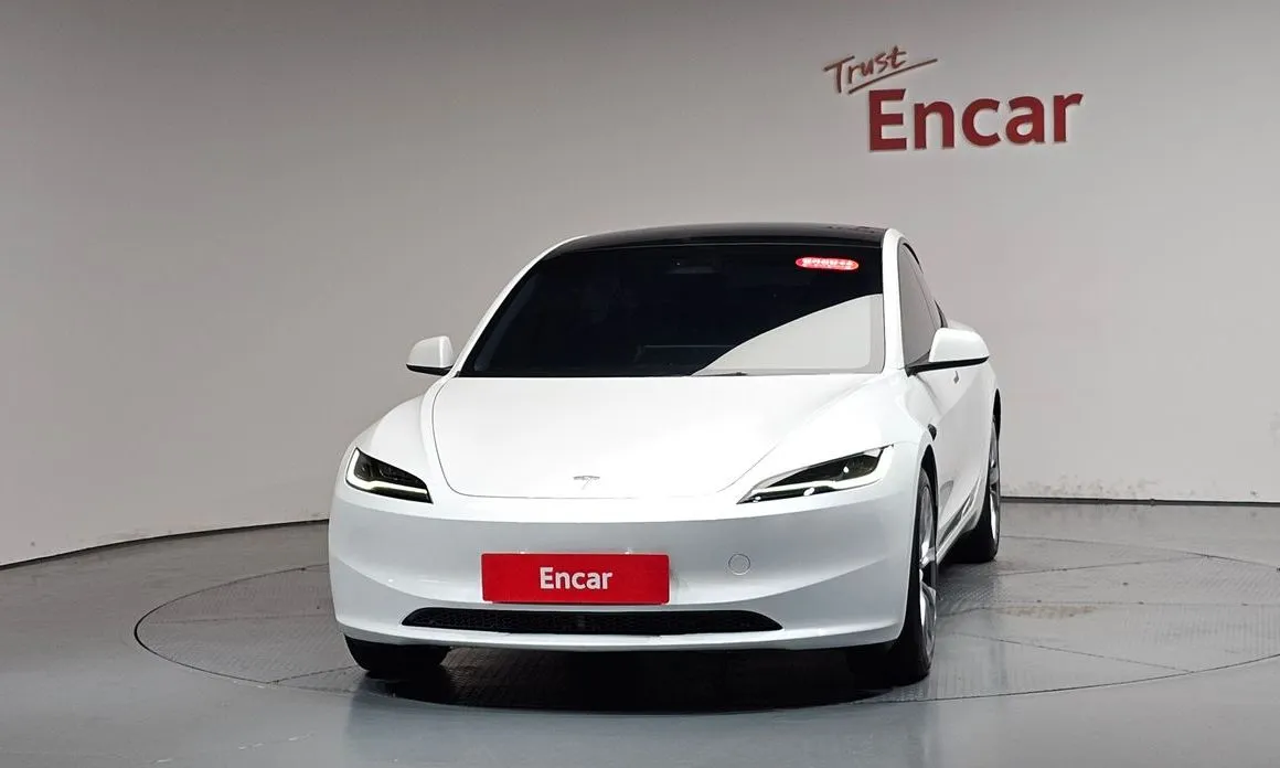 Tesla Model 3 — фото 3