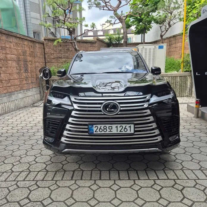 Lexus LX — фото 4