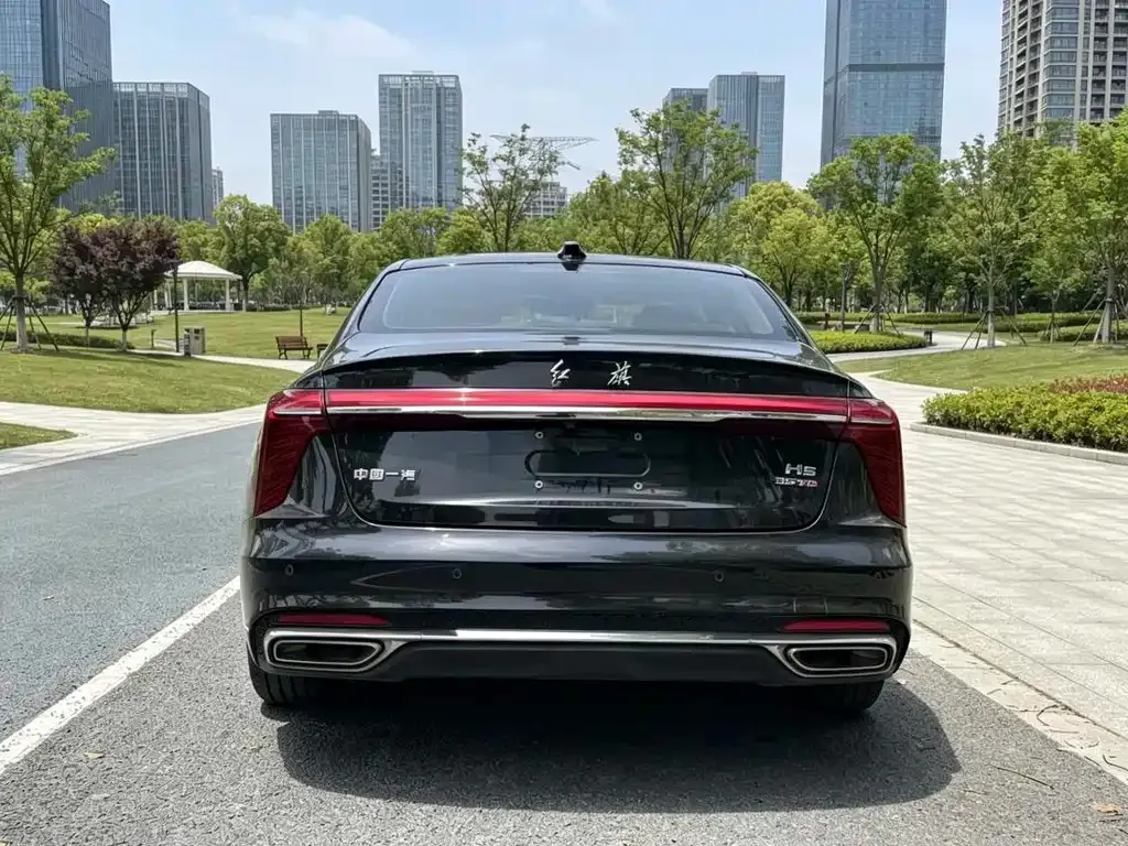Hongqi H5 — фото 3