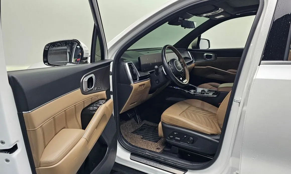 Kia Sorento — фото 7