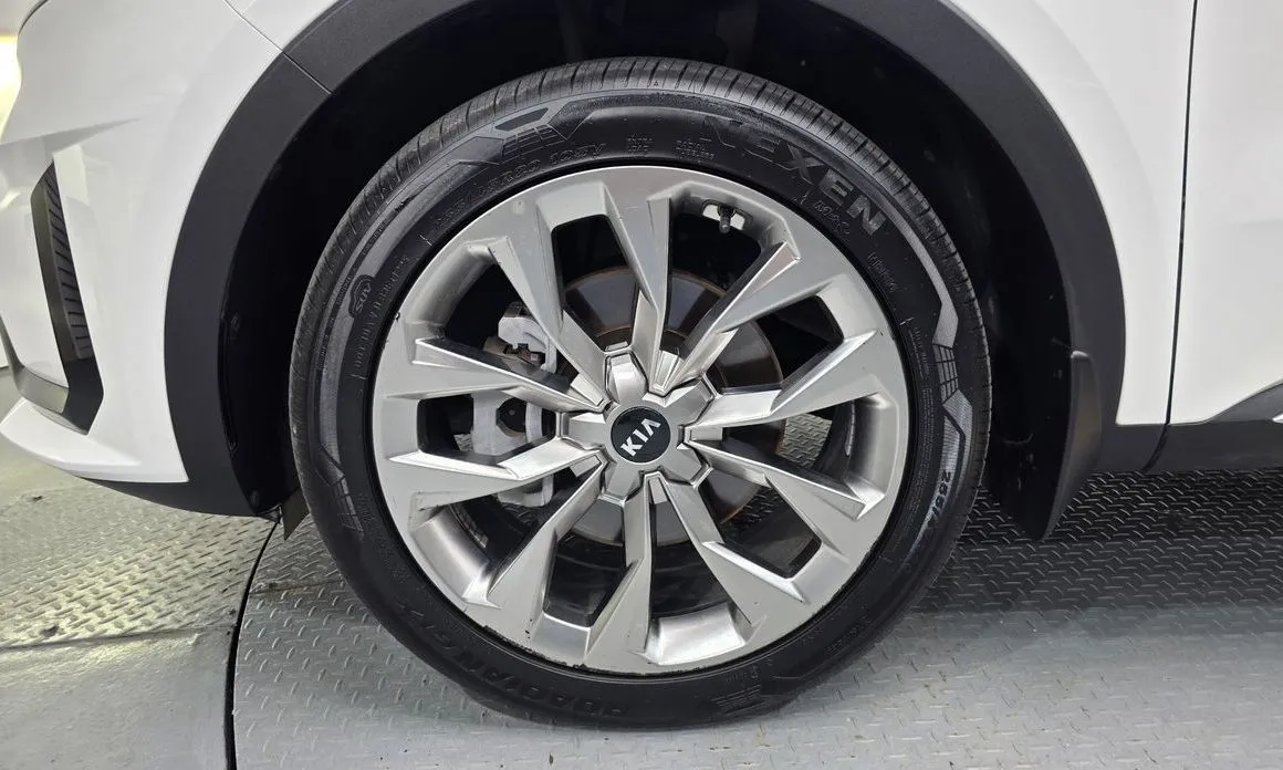 Kia Sorento — фото 5