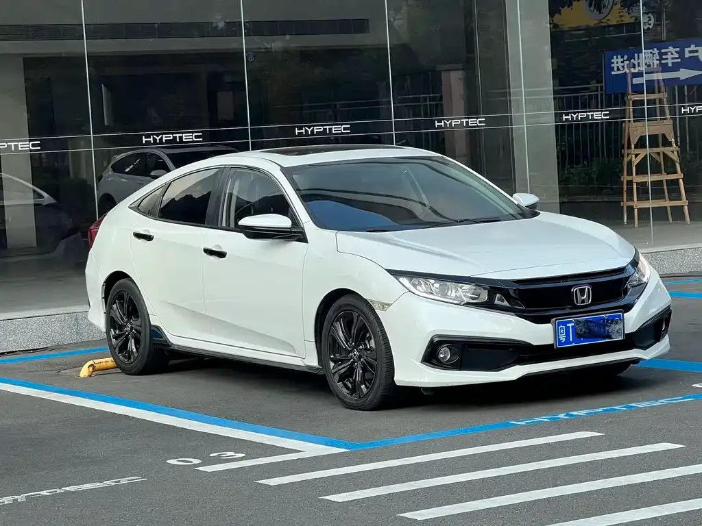 Honda Civic — фото 7