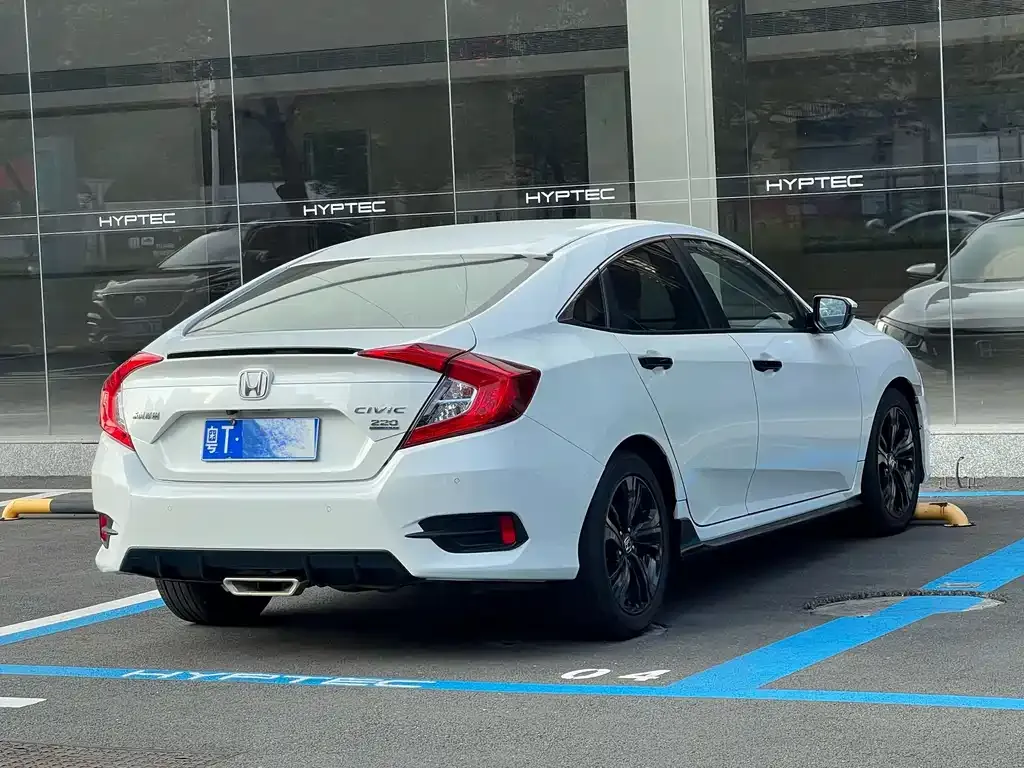 Honda Civic — фото 5