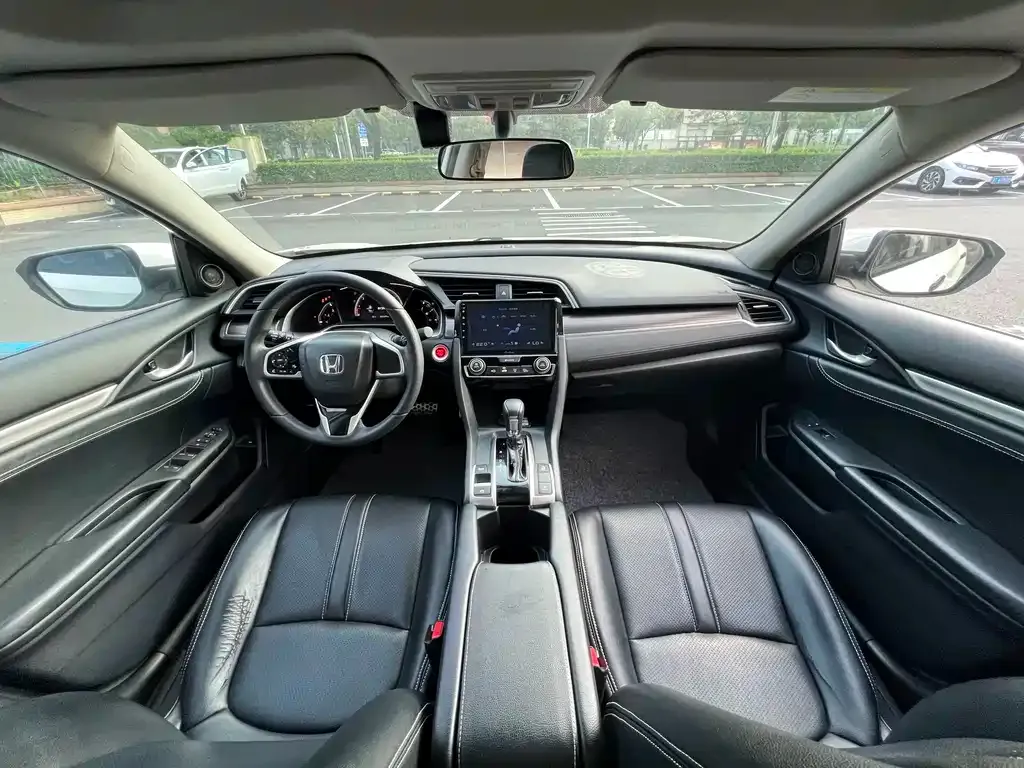Honda Civic — фото 2