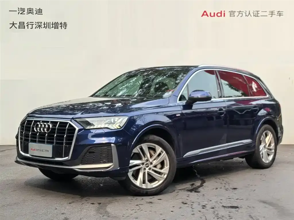 Audi Q7 — фото 1