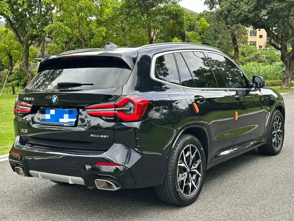 BMW X3 — фото 8