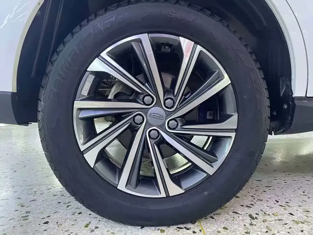 Geely Vision X6 — фото 4