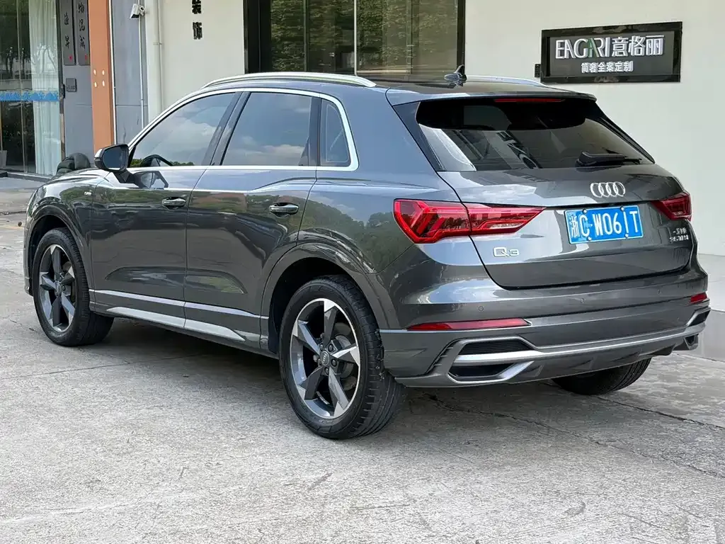 Audi Q3 — фото 7