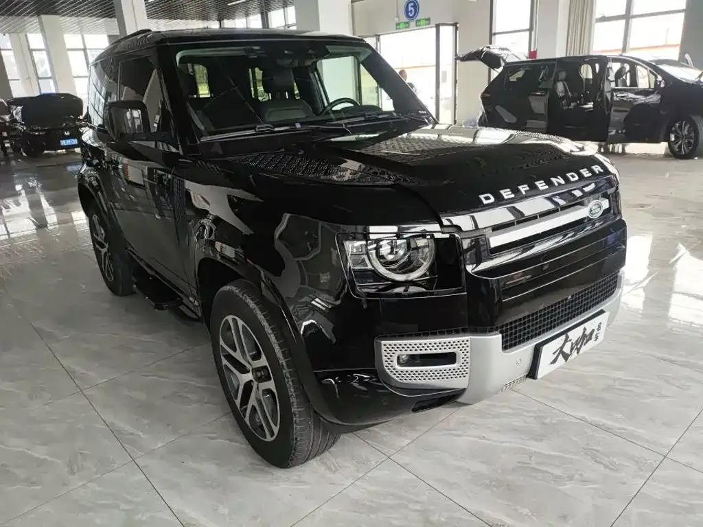Land Rover Defender — фото 3
