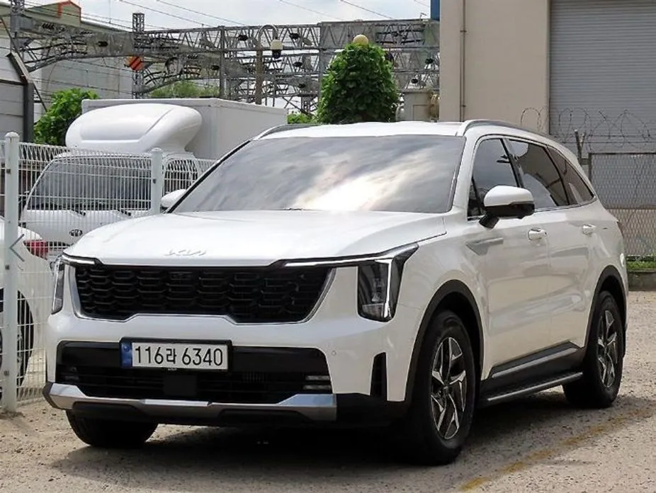 Kia Sorento — фото 7
