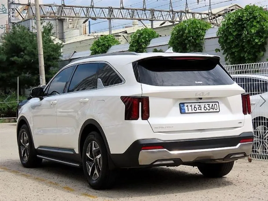 Kia Sorento — фото 4