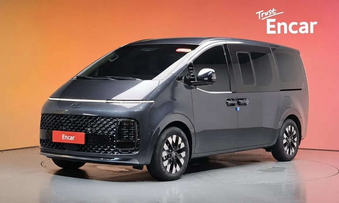 Hyundai Staria — фото 1