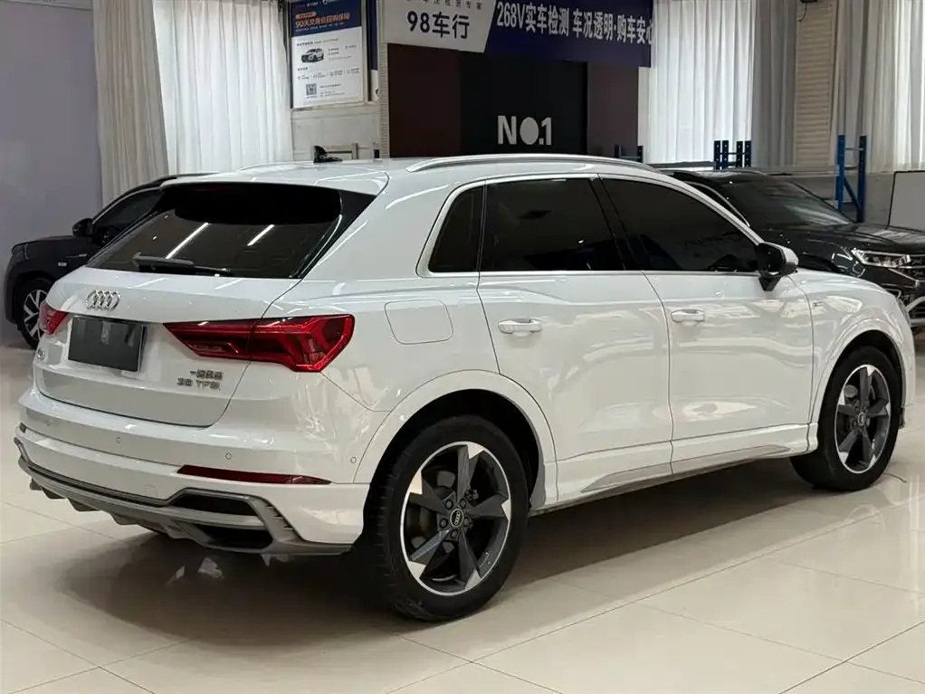 Audi Q3 — фото 2