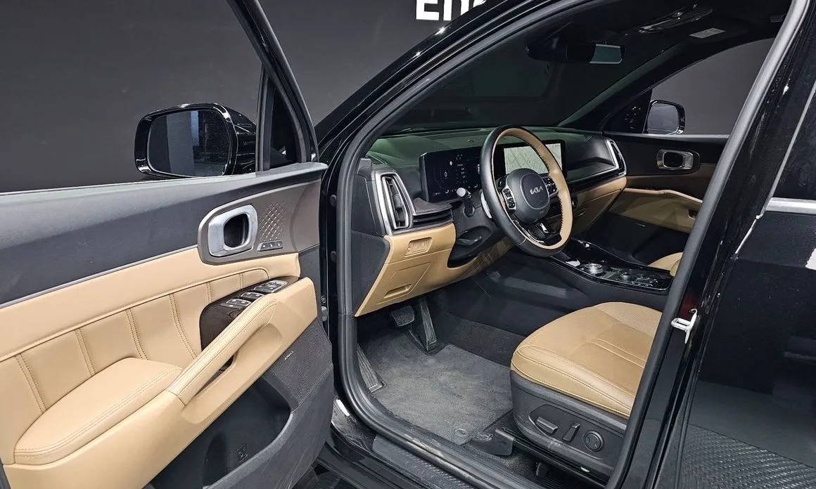 Kia Sorento — фото 8