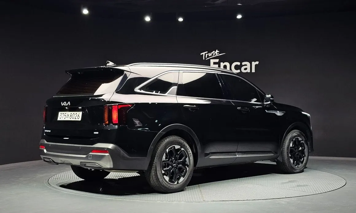 Kia Sorento — фото 5