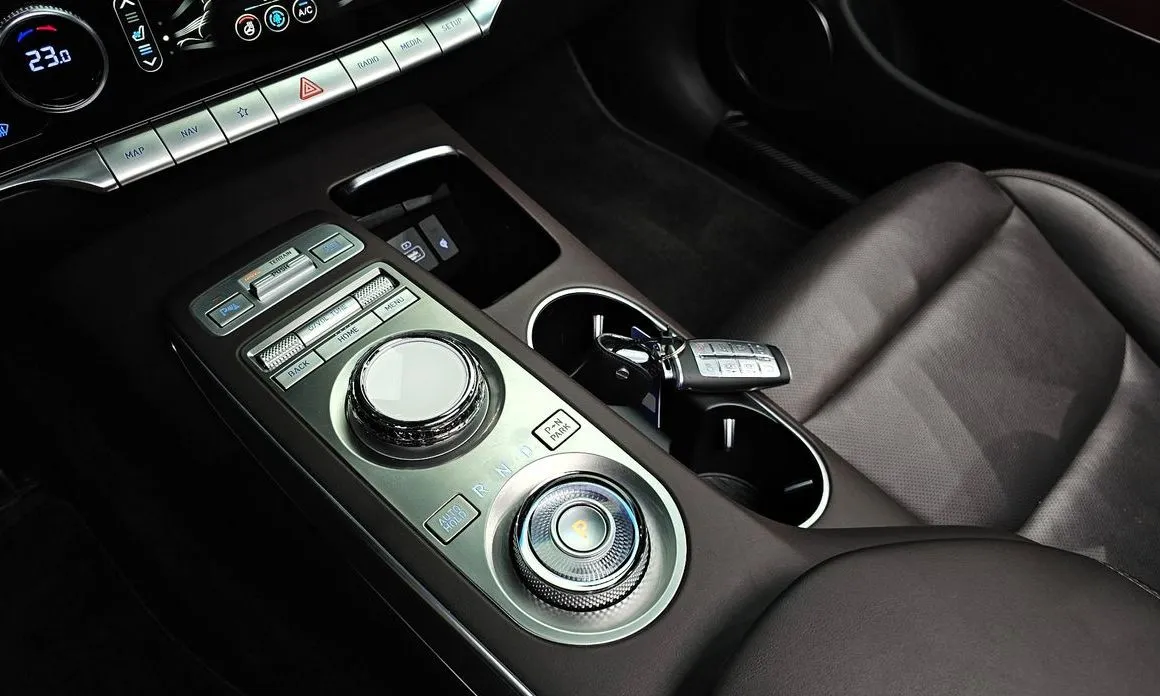 Genesis GV70 — фото 4
