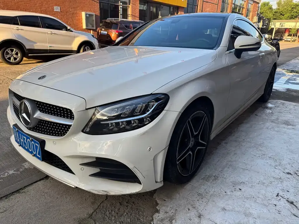 Mercedes-Benz C-Class (Import) — фото 1