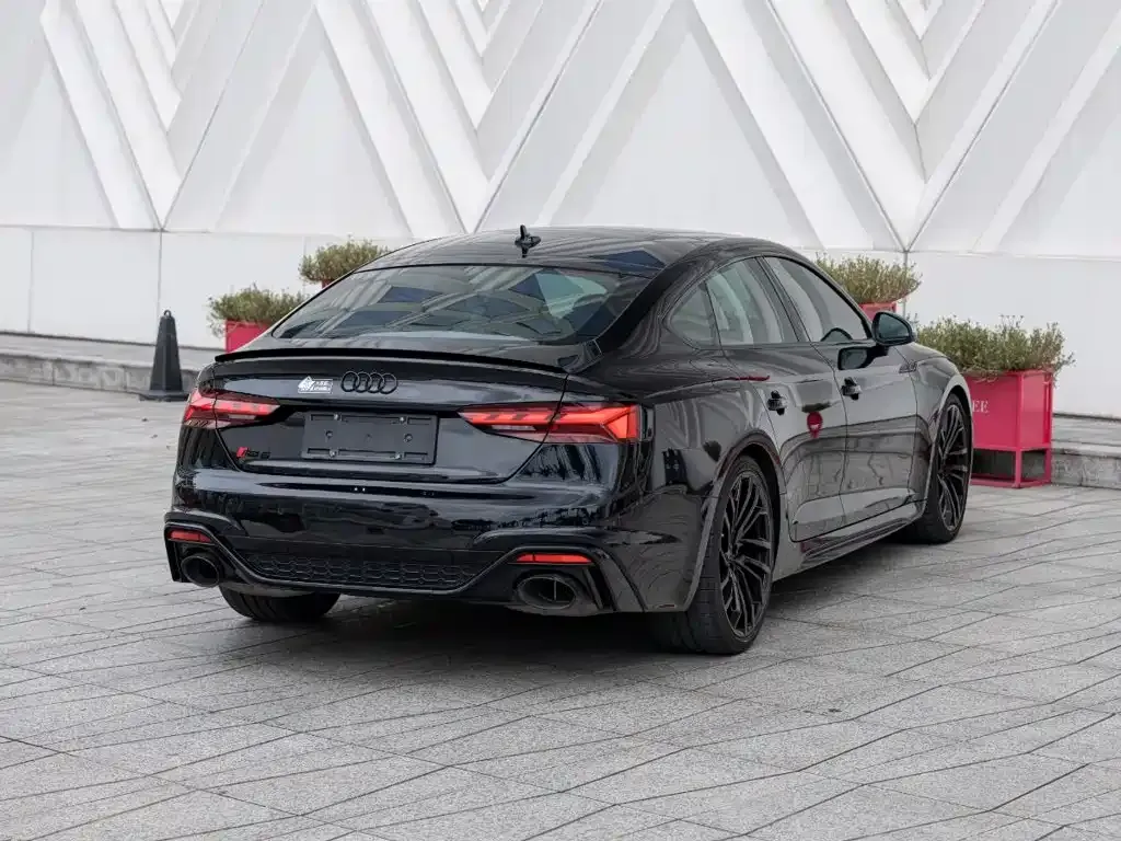 Audi RS 5 — фото 9