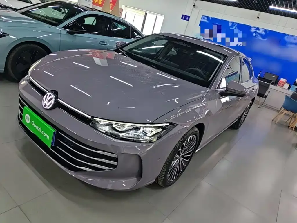 Volkswagen Passat — фото 1