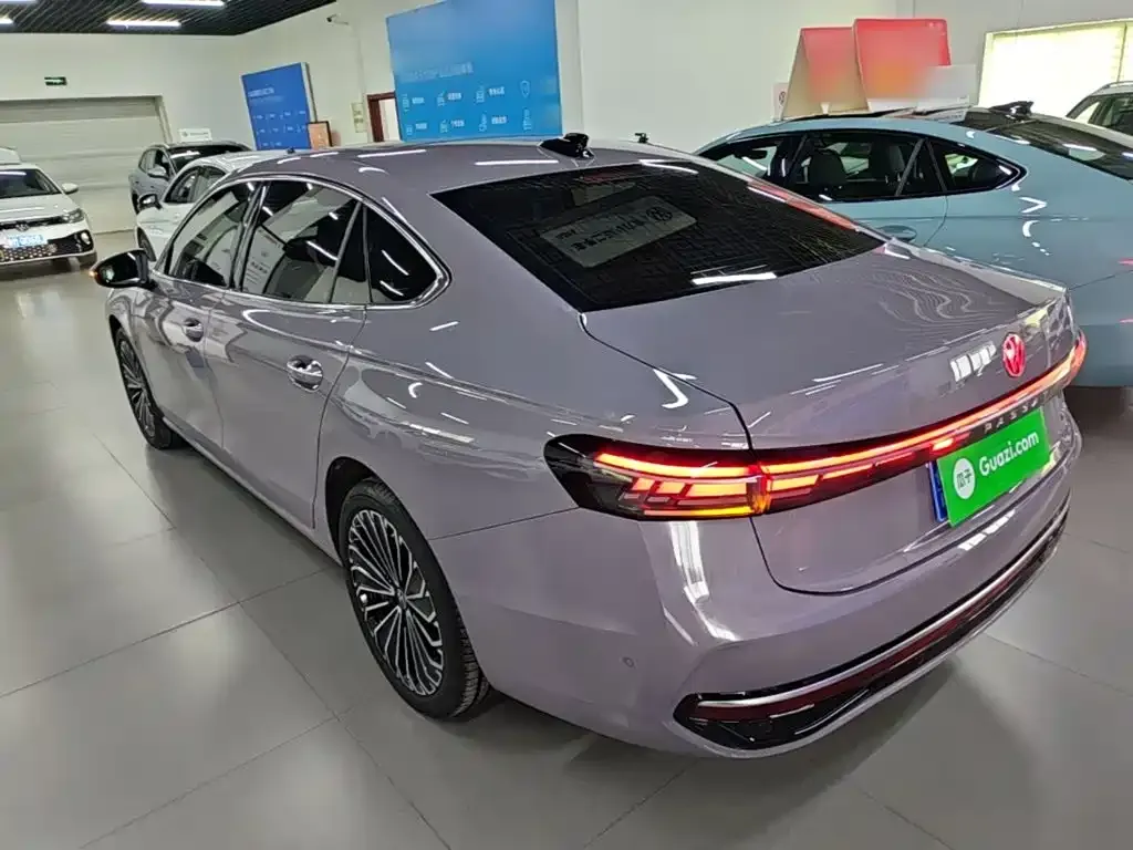 Volkswagen Passat — фото 8