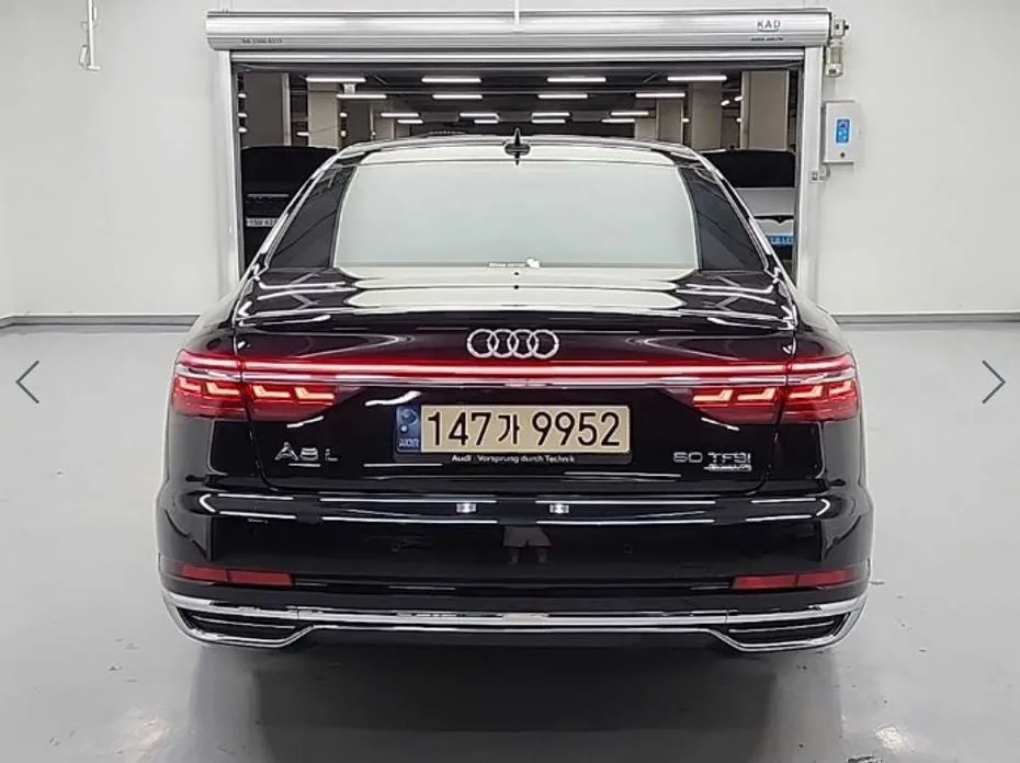 Audi A8 — фото 5