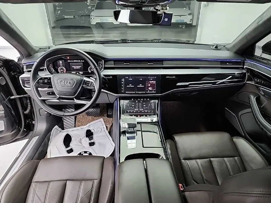 Audi A8 — фото 8