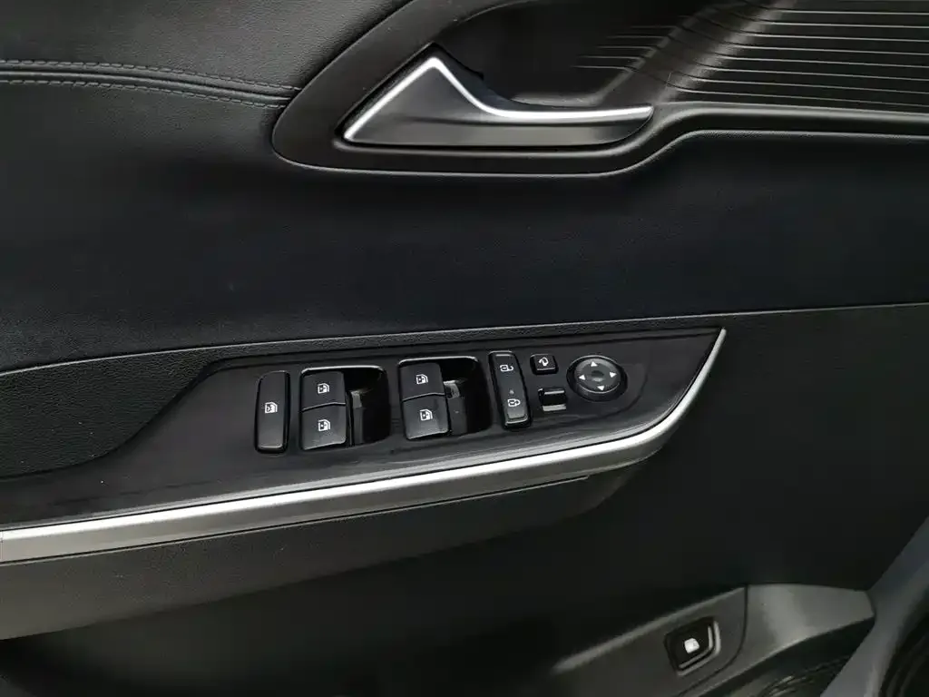 Hyundai Custo — фото 8