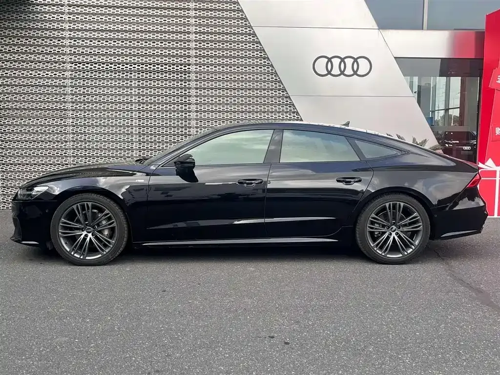 Audi A7 — фото 10