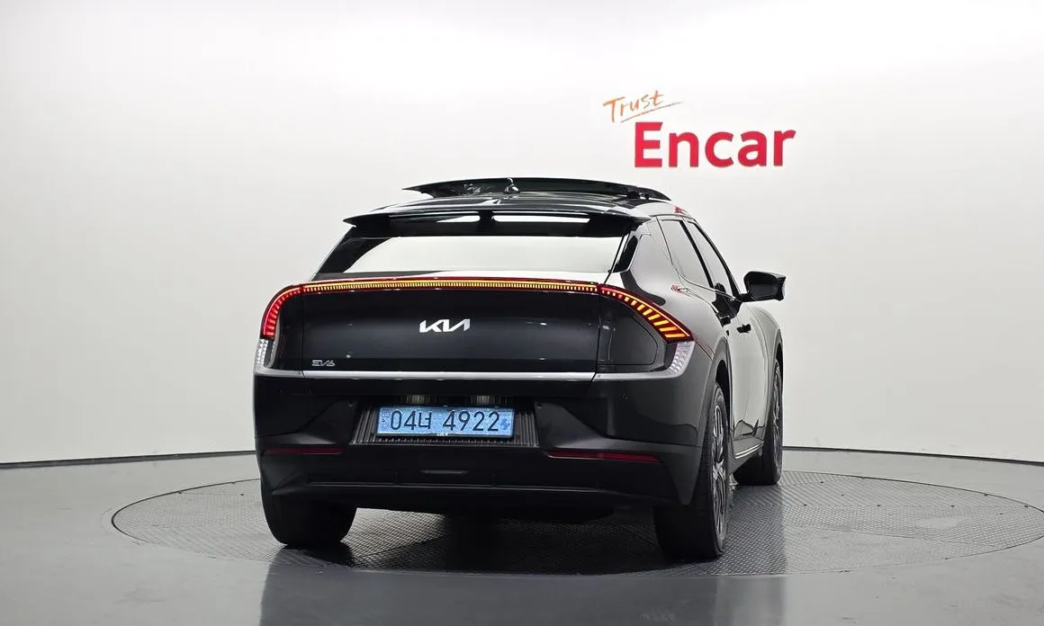 Kia EV6 — фото 8