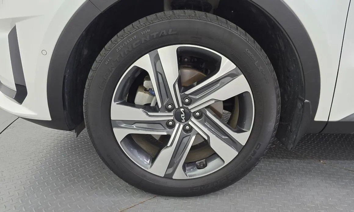 Kia Sorento — фото 5