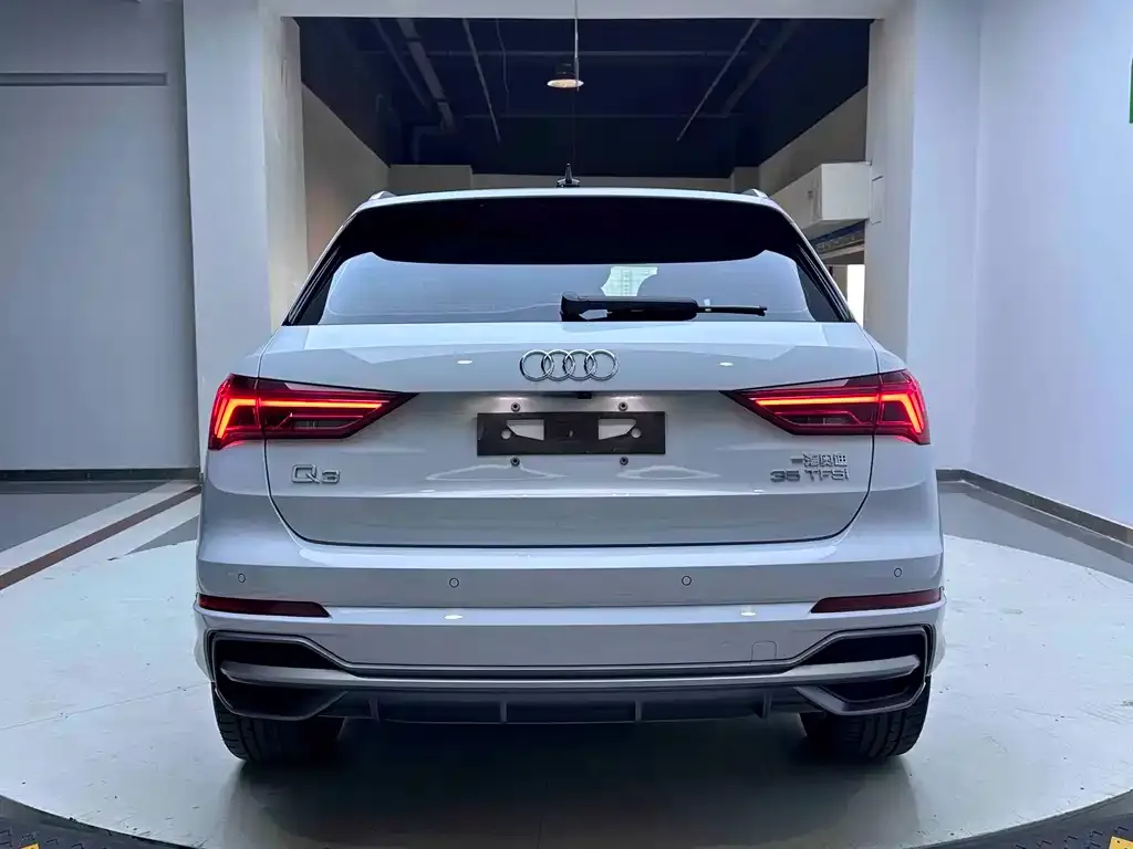 Audi Q3 — фото 6