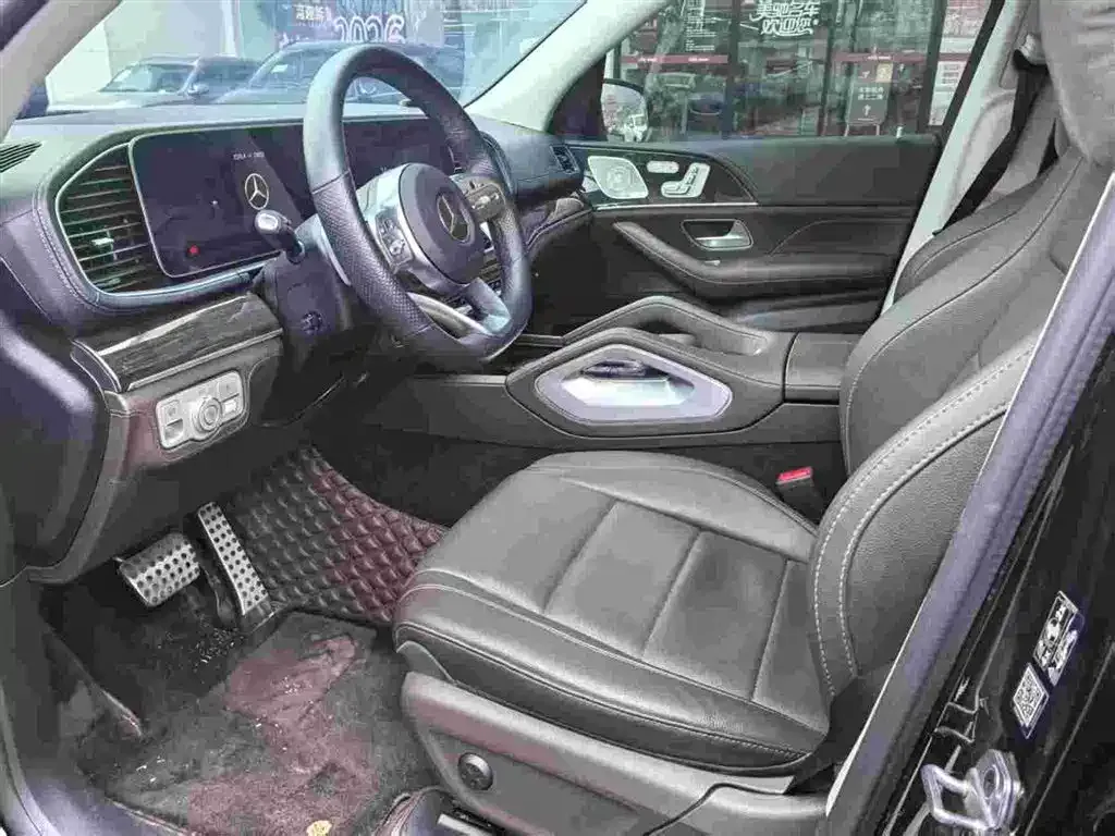 Mercedes-Benz GLS — фото 4