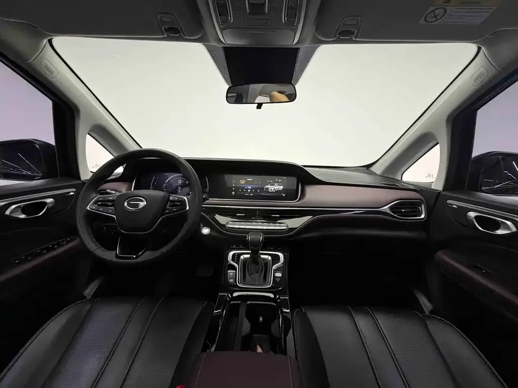 GAC Motor Trumpchi M6 — фото 6