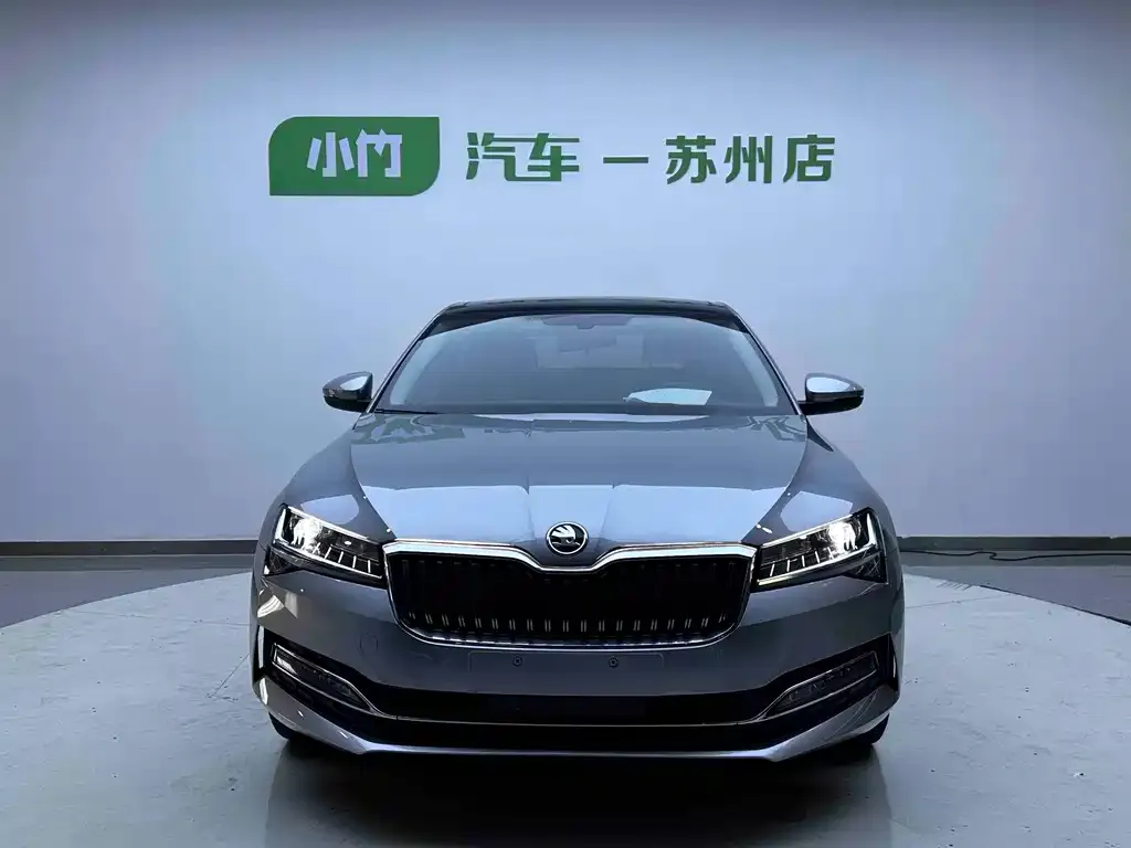Skoda Superb — фото 2