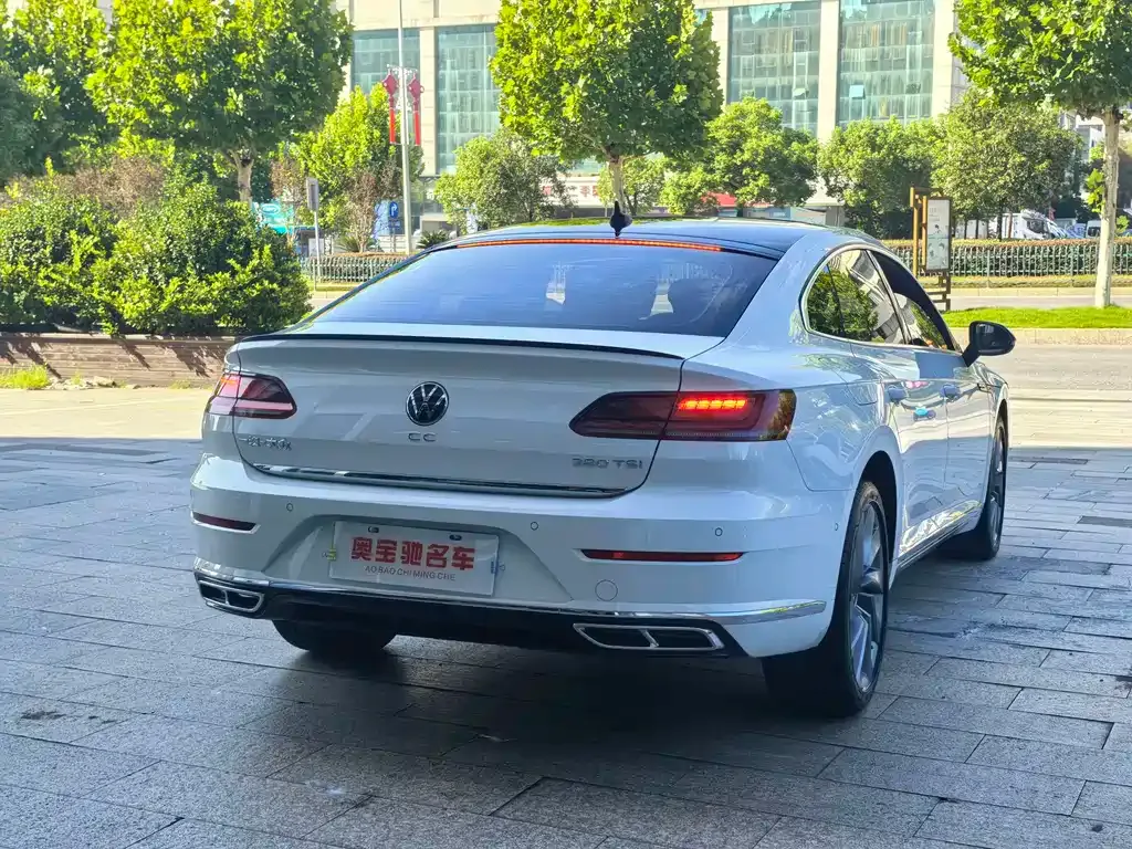 Volkswagen CC — фото 8