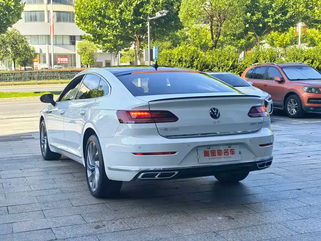Volkswagen CC — фото 9