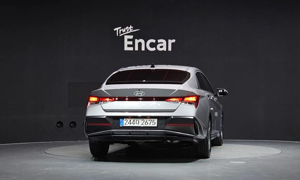 Hyundai AVANTE — фото 3